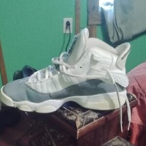 Jordan Kids Sneakers in White and Gray